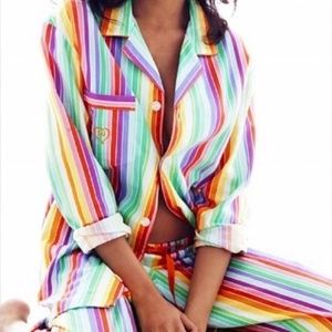 Vintage Y2k Victoria's Secret Pajamas- Rainbow Stripped 🌈